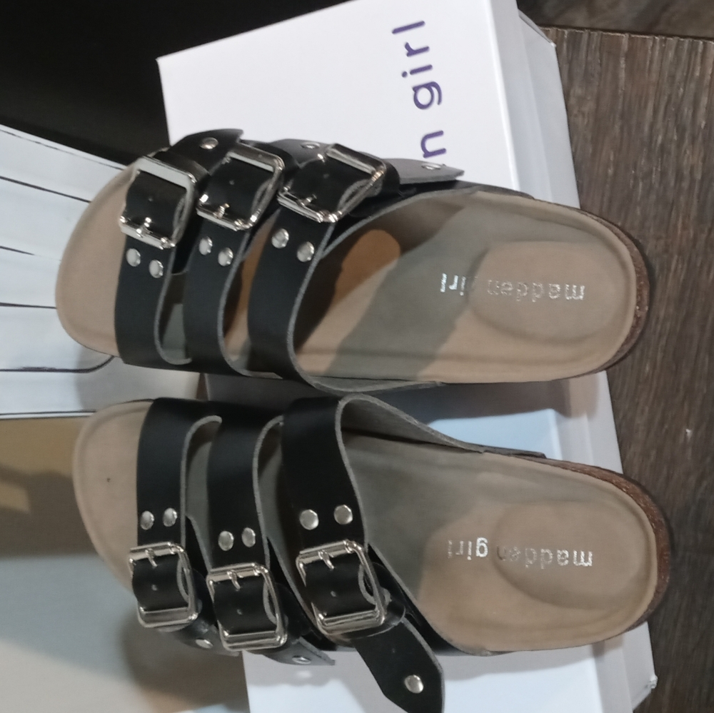 Madden girl slides
